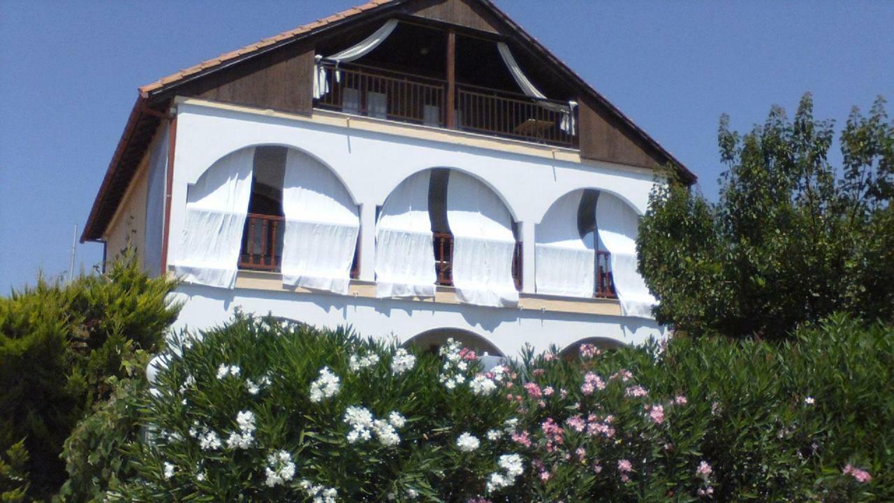 Villa Iris Vrasná Esterno foto